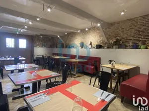 Commercial walls at VENERQUE (31810)
