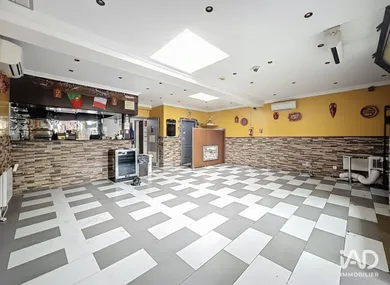 Murs commerciaux à ROISSY-EN-BRIE (77680)