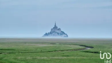 Hôtel-restaurant à BEAUVOIR (50170)