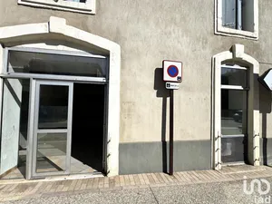 Commercial in SAINT-GILLES (30800)