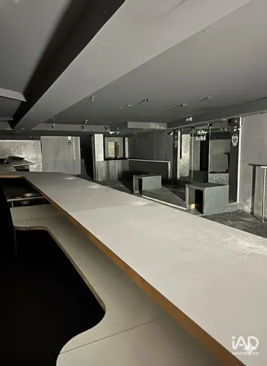 Commercial walls in TARBES (65000)