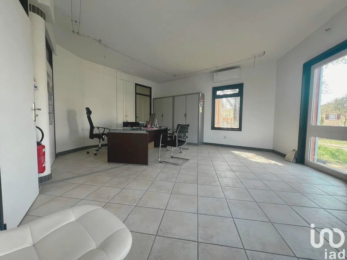 Bureaux à vendre 89 m² Pertuis - photo 2