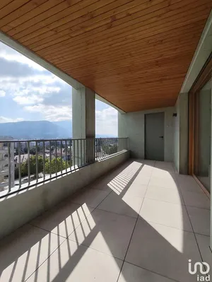 Appartement à AMBILLY (74100)
