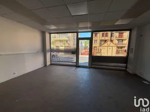 Commercial at RAMBOUILLET (78120)