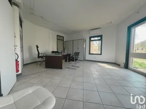 Bureaux à PERTUIS (84120)
