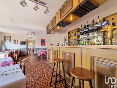 Hotel restaurant in SAINT-AUBIN-LE-MONIAL (03160)
