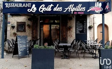 Bar-brasserie at EYGUIÈRES (13430)