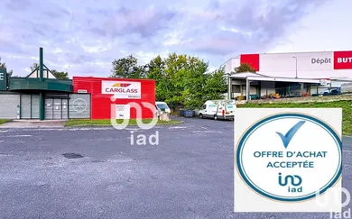 Commercial walls at MILLAU (12100)