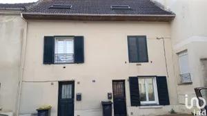 Building at ANNET-SUR-MARNE (77410)