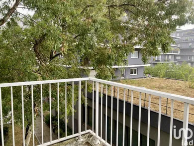 Appartement à BORDEAUX (33300)