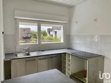 Appartement à BORDEAUX (33300)
