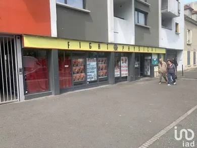 Commercial walls in VITRY-SUR-SEINE (94400)