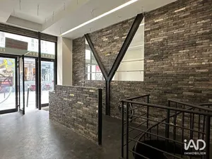 Commercial walls in PARIS (75010)