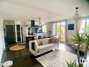 Apartment in COLOMBES (92700)