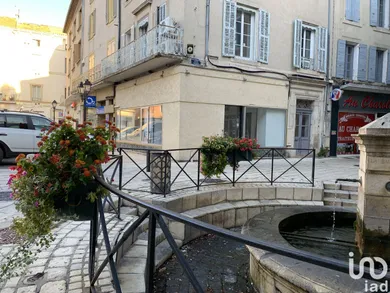 Boutique/Local commercial à ORANGE (84100)