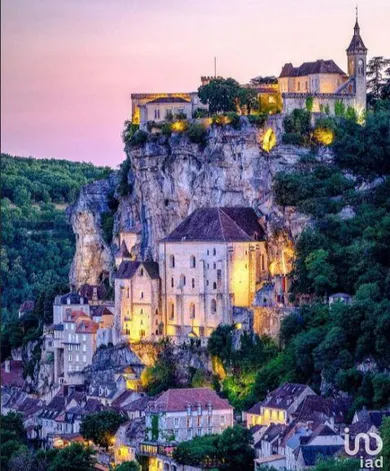 Hôtel-restaurant à ROCAMADOUR (46500)