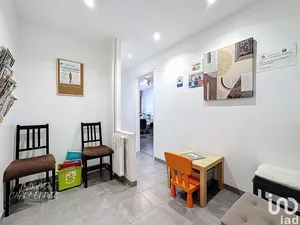 Commercial walls at SAINT-FARGEAU-PONTHIERRY (77310)