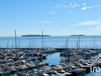 Appartement à MANDELIEU-LA-NAPOULE (06210)