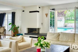 House at GOUVERNES (77400)