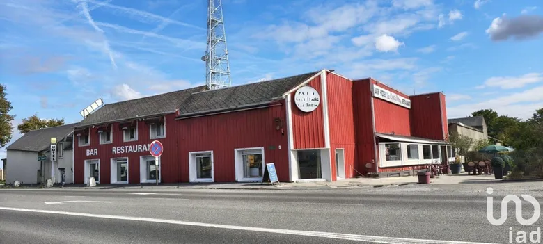 Local commercial 5 pièces 987 m² · à Oinville-Saint-Liphard · 987 m² · 620 000 €