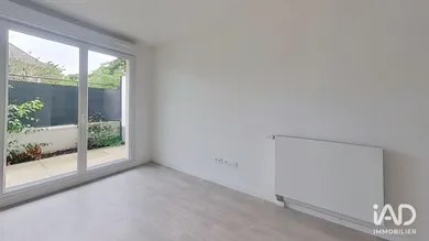 Apartment at AULNAY-SOUS-BOIS (93600)