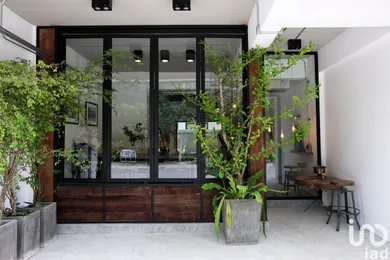 Commercial at LE PALLET (44330)