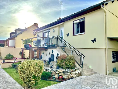 Maison à VILLENEUVE-LA-GUYARD (89340)