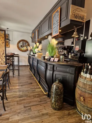 Restaurant à LA VARENNE-SAINT-HILAIRE (94210)