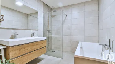 Apartment in ISSY-LES-MOULINEAUX (92130)