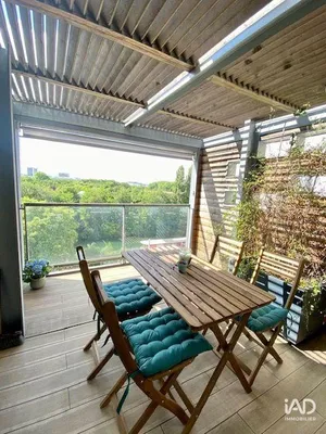 Apartment at ISSY-LES-MOULINEAUX (92130)