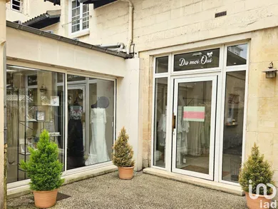 Boutique/Local commercial à CHANTILLY (60500)
