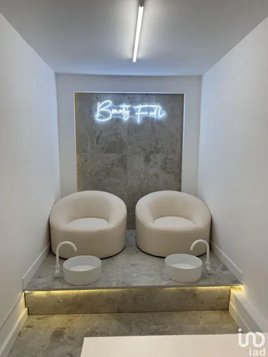 Commercial at SENS (89100)