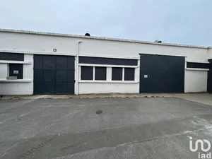 Local d’activité à LE MESNIL-SAINT-DENIS (78320)