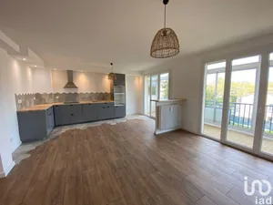 Appartement à SIX-FOURS-LES-PLAGES (83140)