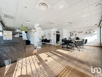 Commercial at NOZAY (91620)