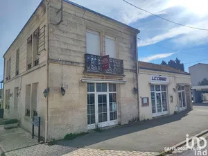 Commercial walls in ROCHEFORT (17300)