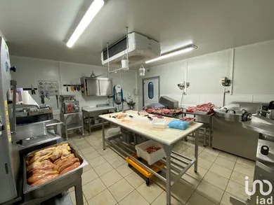 Commercial at CELLES-SUR-BELLE (79370)