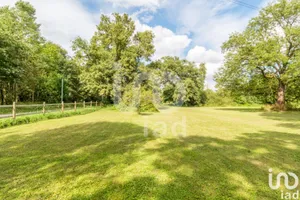 Land at NIBELLE (45340)