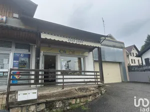 Commercial in ROPPENTZWILLER (68480)