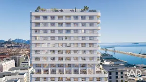 Appartement à MARSEILLE (13002)