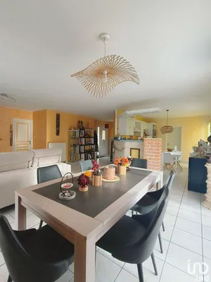 House at LA BRUFFIÈRE (85530)