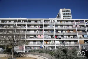 Appartement à MARSEILLE (13003)