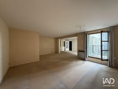 Apartment in COMPIÈGNE (60200)