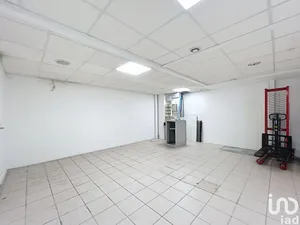Commercial in LÉSIGNY (77150)