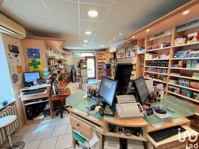 Commercial in MONTBRUN-LES-BAINS (26570)