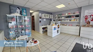 Boutique/Local commercial à PUISEAUX (45390)