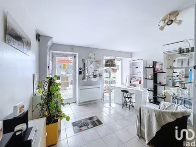 Lease-hold at MANDRES-LES-ROSES (94520)