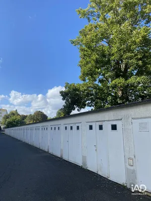 Parking à AVON (77210)