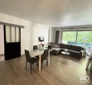 Appartement à VAUX-LE-PÉNIL (77000)
