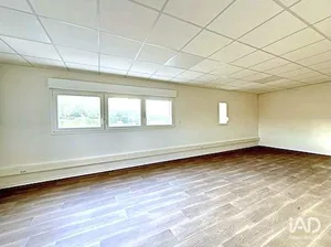 Office in CAVEIRAC (30820)